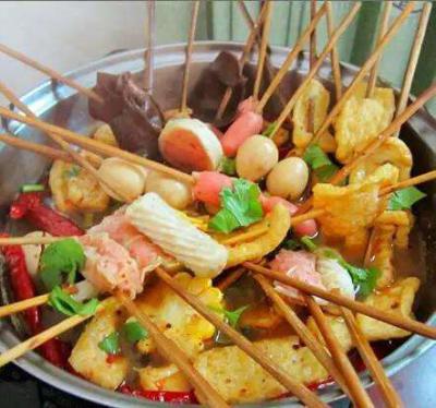 【成都小吃培訓(xùn)哪家好】麻辣燙、串串鍋、麻辣串，自己制作，好吃又健康！