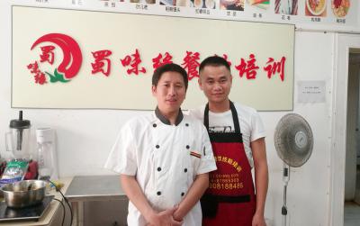 什么季節(jié)吃好火鍋?zhàn)詈?？吃火鍋有什么注意事?xiàng)？