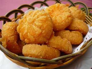 家常南瓜餅制作方法，非常適合做給孩子吃，比外面賣(mài)的干凈太多