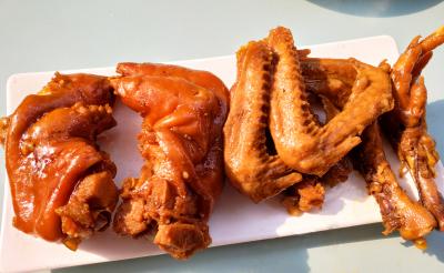  成都鹵菜技術(shù)培訓中心哪里專業(yè)？飄味緣從清水做起