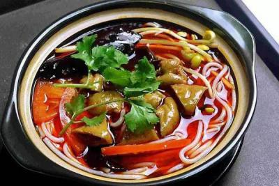 成都新都特色砂鍋米線(xiàn)技術(shù)培訓(xùn)機(jī)構(gòu)哪里正宗？
