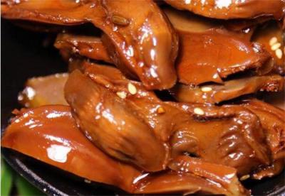成都現(xiàn)撈鹵菜技術(shù)培訓(xùn)哪里正宗？餐飲小吃培訓(xùn)公司