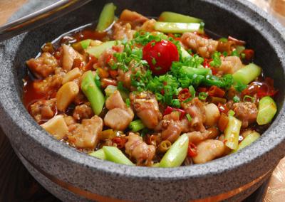 火鍋兔技能訓練哪里好？底料炒制和湯料調制