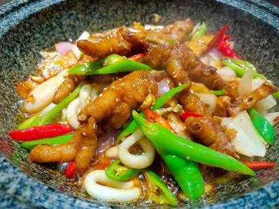  麻辣香鍋技能做法哪家好？各種調(diào)味醬的制造