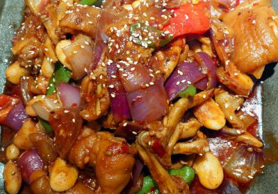 選擇干鍋技術(shù)培訓(xùn)學(xué)校哪里比較好？