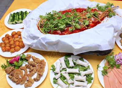 成都小吃培訓(xùn)費(fèi)用，紙包魚(yú)技術(shù)培訓(xùn)哪里專(zhuān)業(yè)？