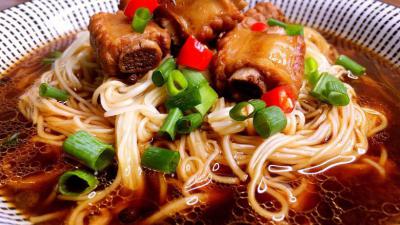 成都餐飲培訓(xùn)學(xué)校排名，排骨面食技術(shù)培訓(xùn)哪里正宗？
