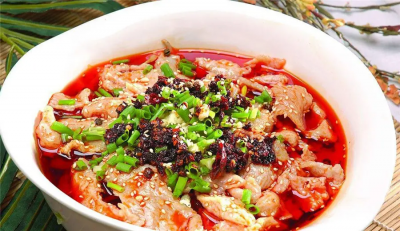 成都餐飲技術(shù)培訓(xùn)學(xué)校，川菜水煮肉片廚師技術(shù)培訓(xùn)哪家好？