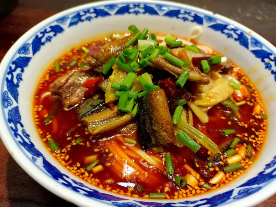 培訓(xùn)美食小吃學(xué)校有哪些？成都美食小吃培訓(xùn)學(xué)校班