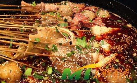 成都串串香培訓(xùn)班哪家好？培訓(xùn)成都串串冒菜多少錢？