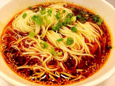 冒菜培訓(xùn)班一般多少錢(qián)？培訓(xùn)冒菜技術(shù)中心